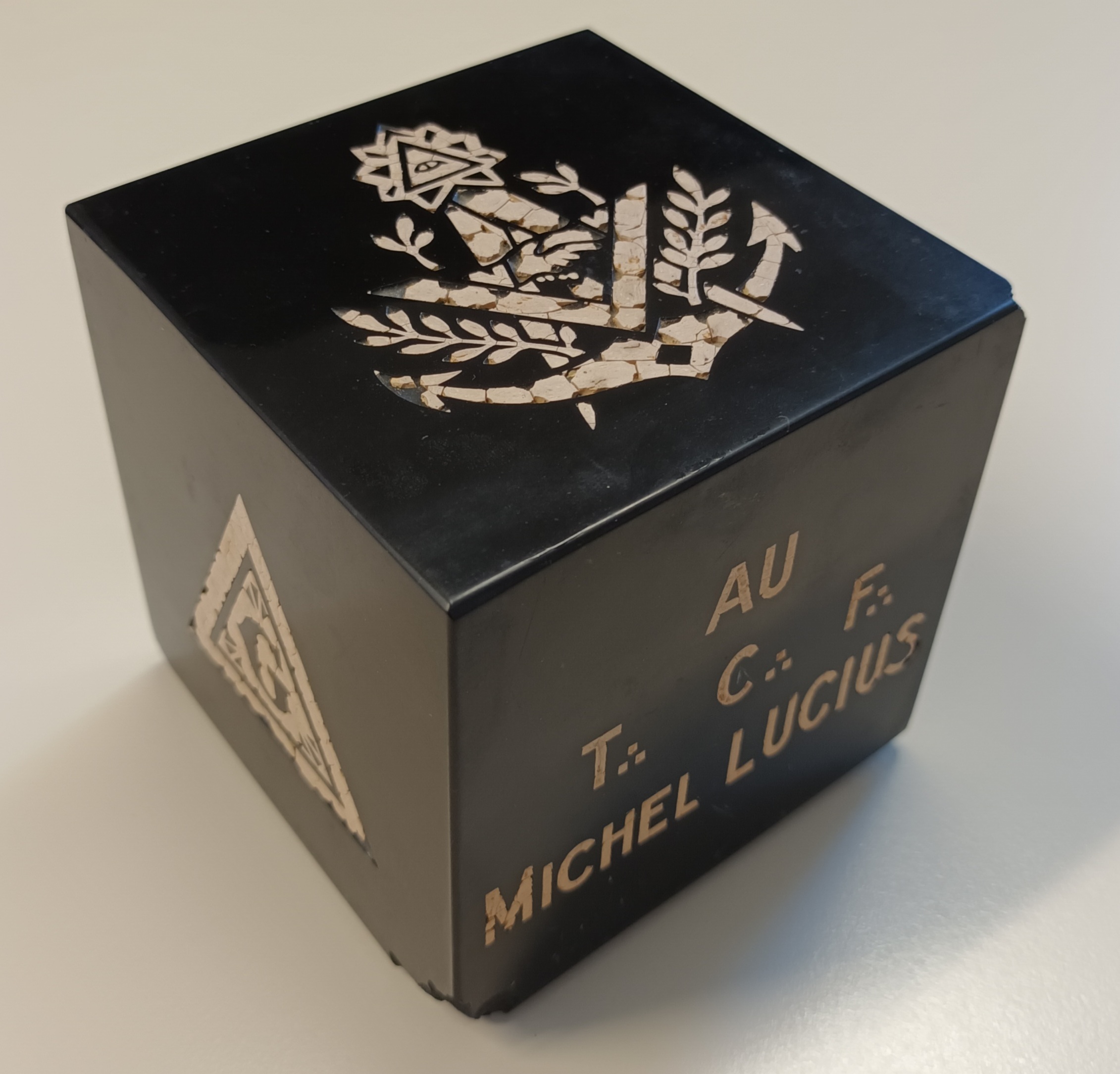 The Freemasons' gift to geologist Michel Lucius,
 1960